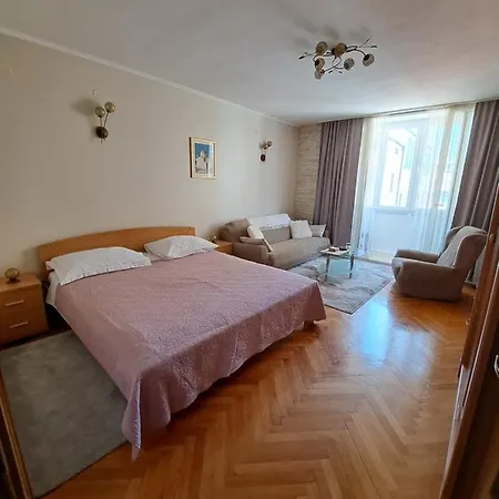 Domenica Apartment